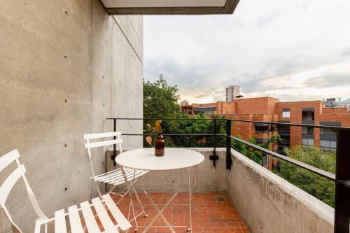 Apartamento El Poblado, Finisterre Ap 801