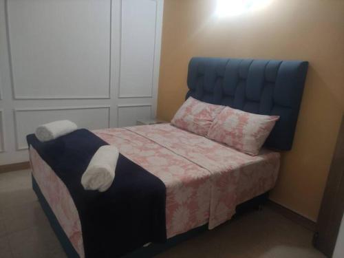 Excellent House (laureles) Jacuzzi And 6 Rooms
