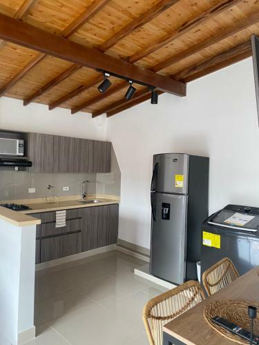 Apartamento Hermoso Loft Cerca Al Poblado 100% Privado