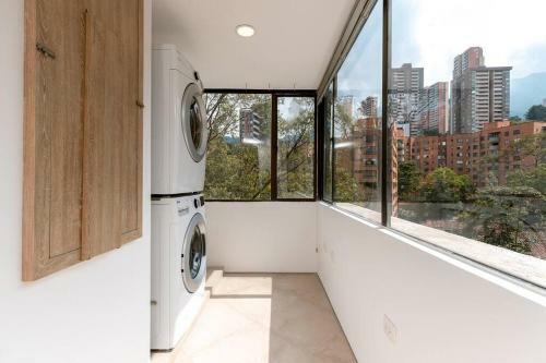 Villa Provenza Luxury Penthouse ? Pvt. Rooftop ? Jacuzzi