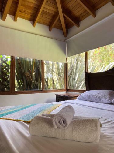 Lodge El Lago Hotel