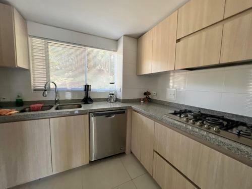 Moderna Caba�a En Ruitoque Condominio