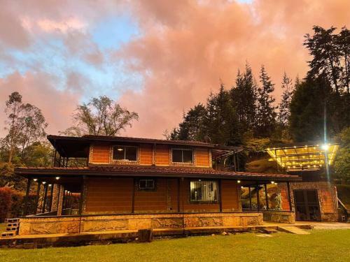 Casa Finca Con Jacuzzi En Guarne Antioquia