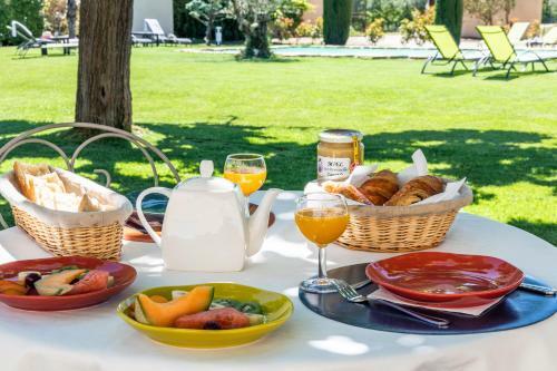 Bed & Breakfast Mas Saint Julien