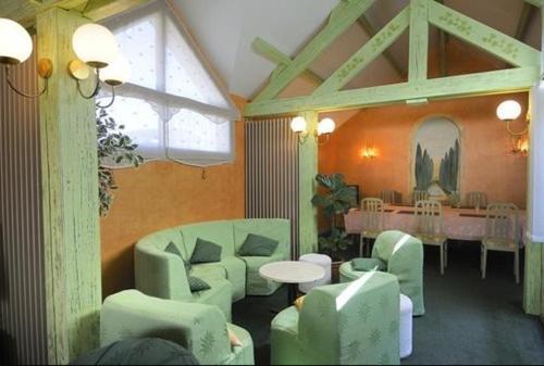 Hotel Logis H�tel De La Tour