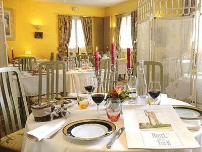 Hotel Logis H�tel De La Tour