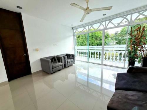 Hermosa Casa En El Pe�on