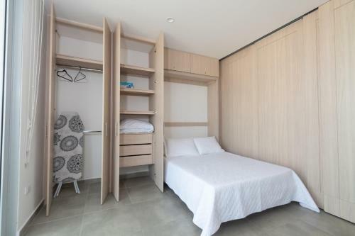 Apartamento Beachside Bliss: Salguero Suites