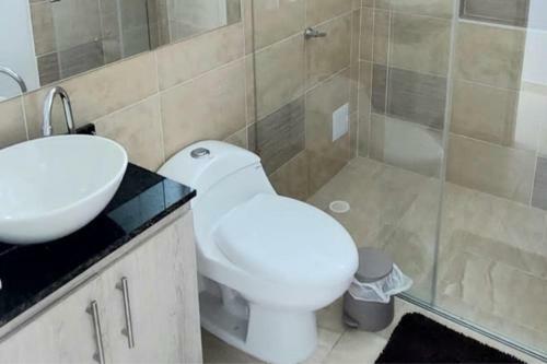 Apartamento Casa Quinta Moderna En Via Girardot