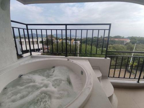Apartamento Lujoso Y C�modo Apto Con Jacuzzi Privado