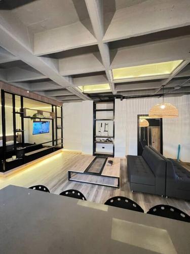 Apartamento Deluxe Man Cave With Jacuzzy