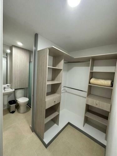 Moderno Apartamento Con 3 Habitaciones