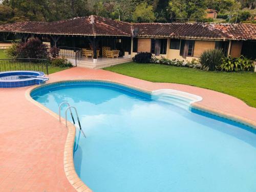 Parcelaci�n Calima