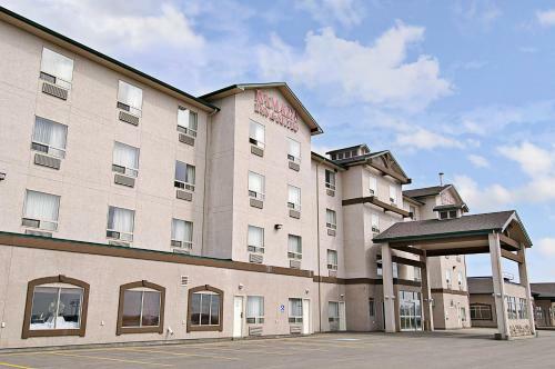 Hotel Ramada Inn & Suites