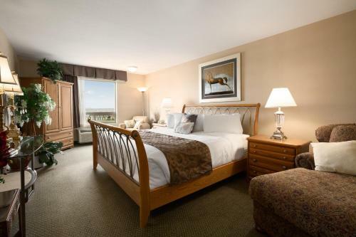 Hotel Ramada Inn & Suites