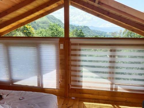 Villa Ecocaba�a Con Jacuzzi Ecocaba�as Byb