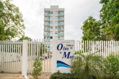 Apartamento En Cove�as Con Excelentes Comodidades.