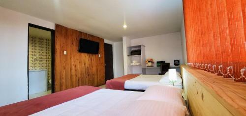 Hostal Hotel El Gran Chaparral