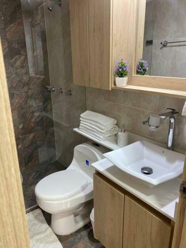 Hermoso, Moderno Y Confortable Apartamento.