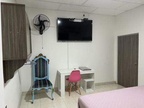 Hostal Cool House 24horas