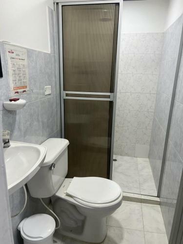 Hostal Cool House 24horas