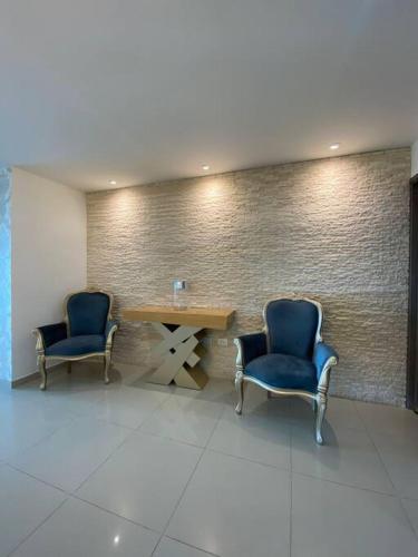 704 - Apartamento Con Excelente Ubicaci�n.