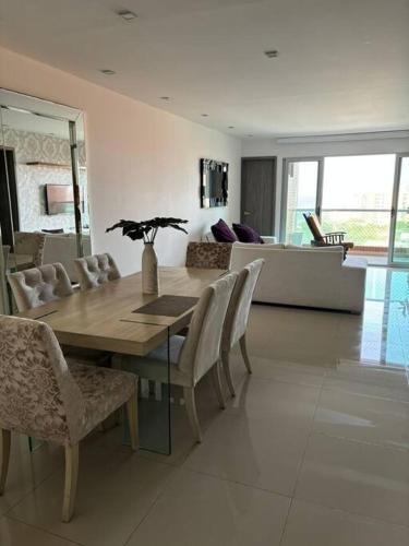 704 - Apartamento Con Excelente Ubicaci�n.