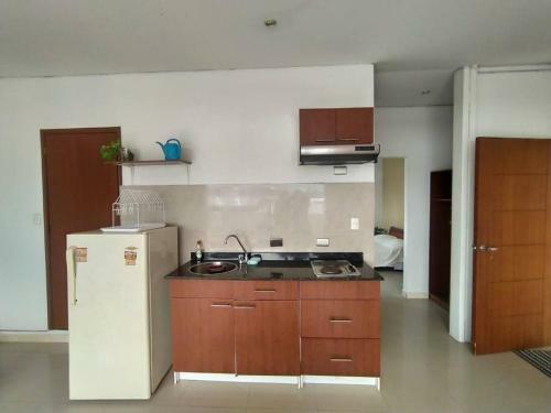 Apartamento Luminoso Hospedaje Con Balc�n