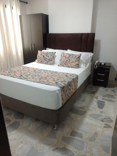 Hotel Arisha Cali