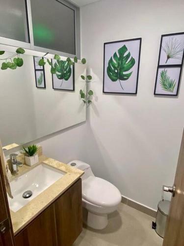Apartamento En Granada Con Piscina, Turco, Estacionamiento