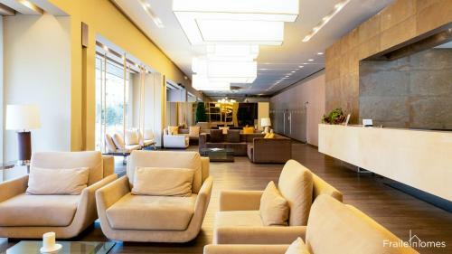 Fh - Stunning Apartment In Chico