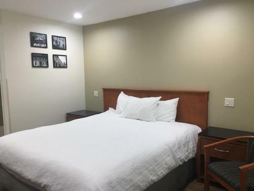 Motel Simply Home Inn & Suites - Riverside