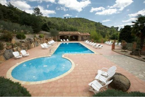 Hotel H�tel Restaurant Le Pradinas