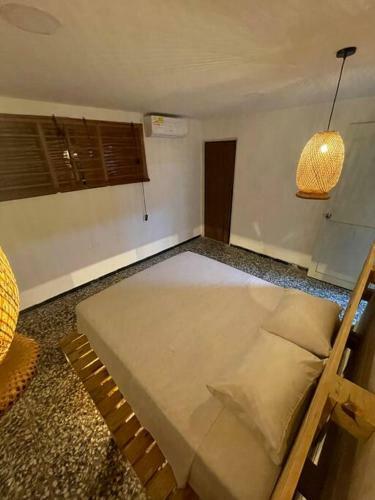 Wonderful Trinity Beach House In Crespo.
