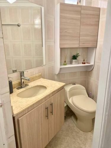 Apartamento C�modo Apto Zona Hist�rica Cgena