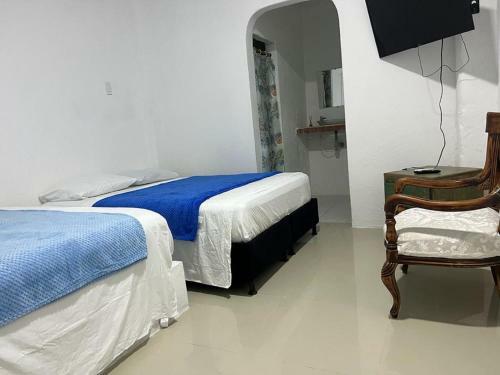 Hotel Tr Econ�mico Y C�modo Con Piscina