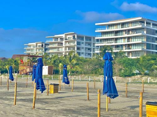 Fantastic Apartment/beach Front Luxury