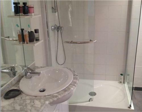 Apartamento Bas De Villa Bel Horizon
