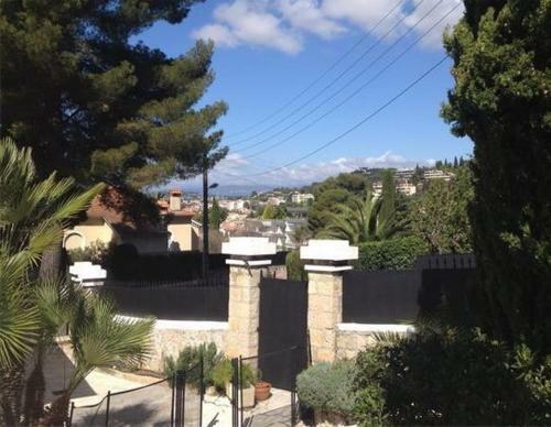 Apartamento Bas De Villa Bel Horizon