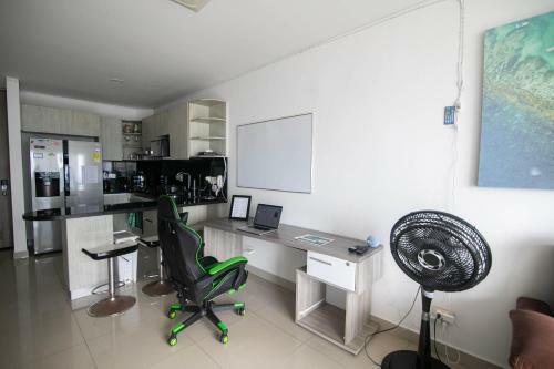 Great Apartment In Bocagrande With Sunset & Beach View