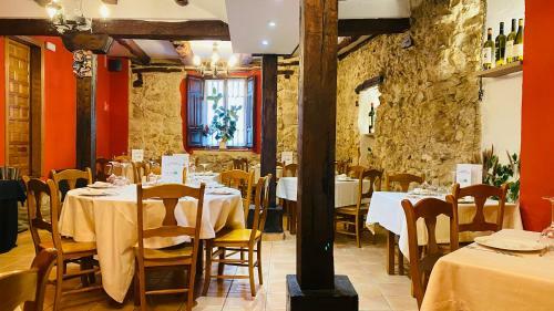 Hotel Restaurante Agapio De Tresni�o