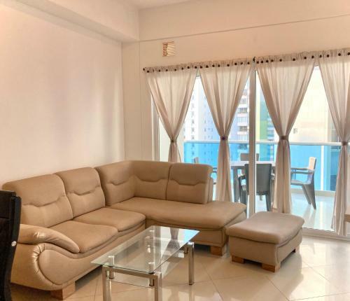 Charming 2br Apartment With Terrace In El Laguito