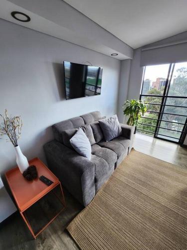 Apartment With A Spectacular City View.