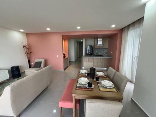 Apartamento New, Spacious And Comfortable 3bd 1500 Sq Foot Ocean View 514