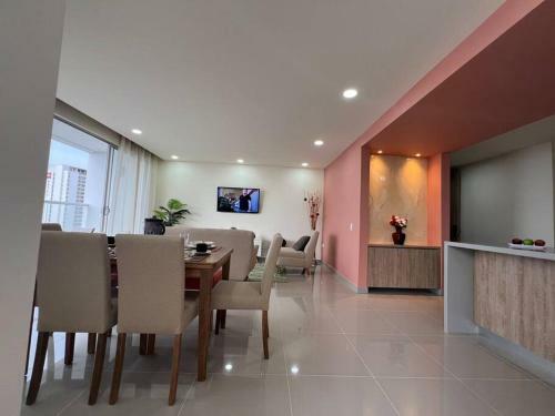 Apartamento New, Spacious And Comfortable 3bd 1500 Sq Foot Ocean View 514