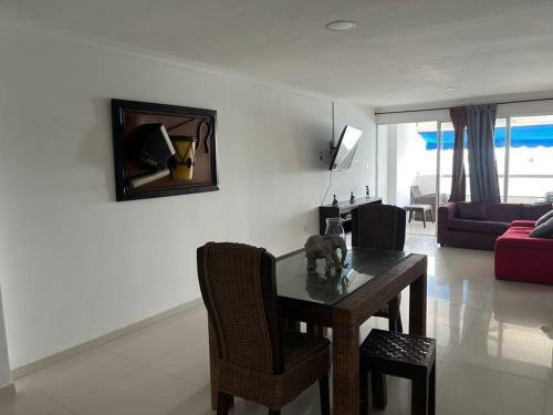 Apartamento Cozy Beachfront Apt Great Views & Pool