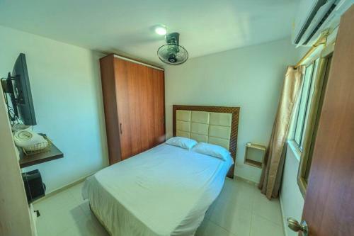 Cozy/exclusive 17th Floor Apartment With Sea View