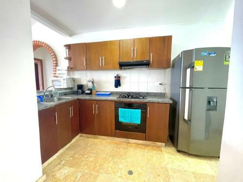Hermoso Apartamento Con Balc�n Y Vista Al Mar.