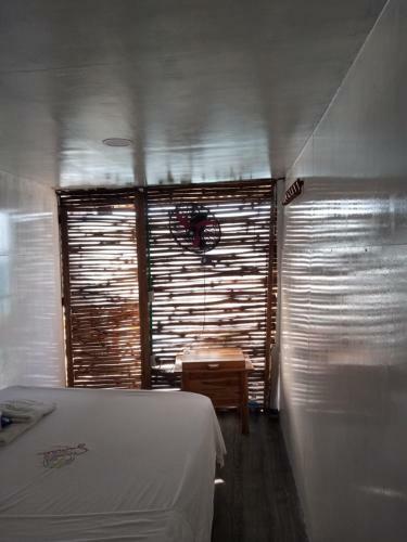 Venido Del Mar Turquesa White Beach Bar�