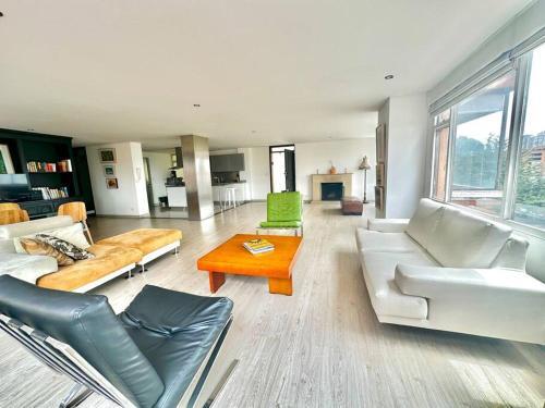 Luxurious Apartment For A Family Or Company